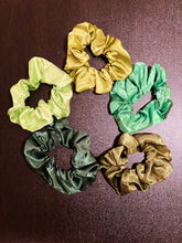 Load image into Gallery viewer, Greenery